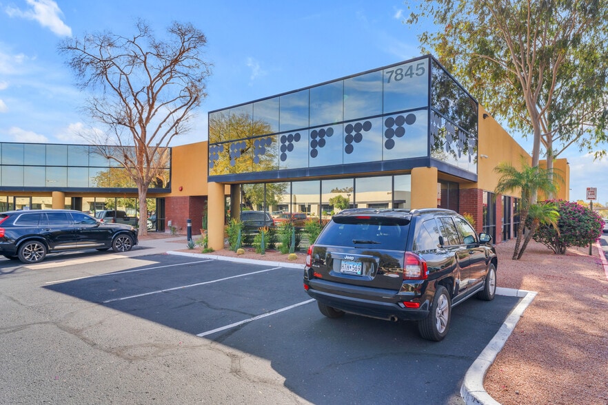 7845 E Redfield Rd, Scottsdale, AZ for lease - Building Photo - Image 2 of 20