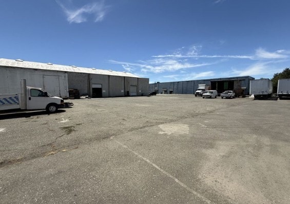 1336 Woolner Ave, Fairfield, CA for sale - Building Photo - Image 3 of 8