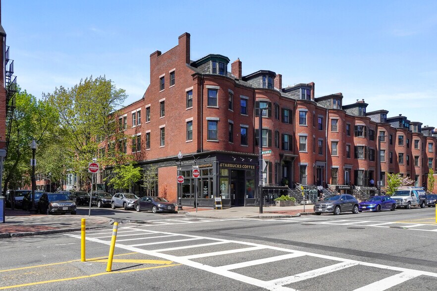 627 Tremont St, Boston, MA à louer - Photo du bâtiment - Image 3 de 4