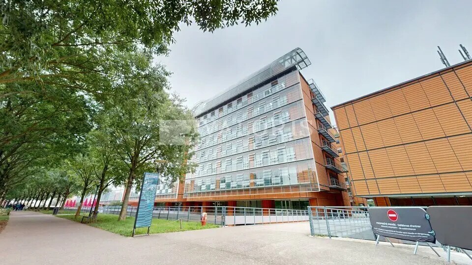 Bureau dans Lyon à vendre - Photo du bâtiment - Image 3 de 12