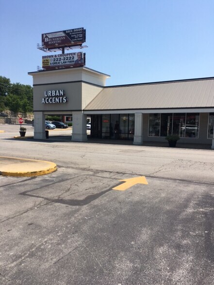 555-1102 Washington Square, Washington, MO à louer - Photo du bâtiment - Image 3 de 6