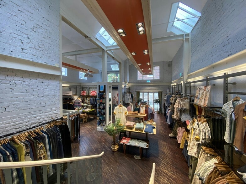 13-14 Gun St, Reading for lease - Interior Photo - Image 2 of 11