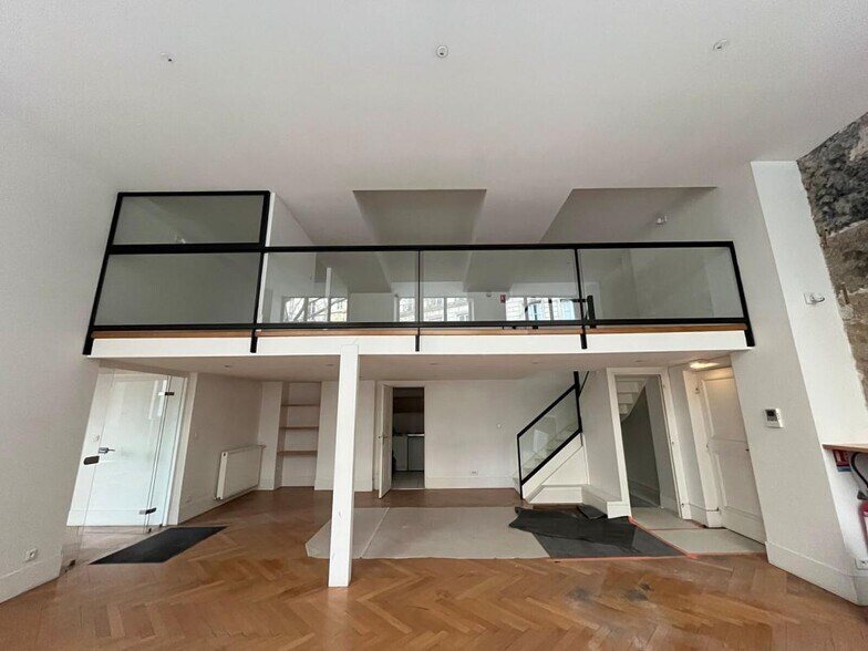 1 Rue Du Griffon, Lyon à louer - Photo du bâtiment - Image 3 de 15