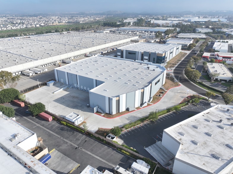 19 Hughes, Irvine, CA for sale - Building Photo - Image 2 of 9