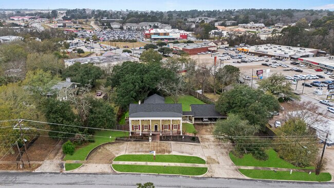 More details for 1106 Avenue O, Huntsville, TX - Office for Sale