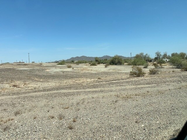 894 Sidewinder Rd N, Winterhaven, CA à vendre - Photo du bâtiment - Image 2 de 5