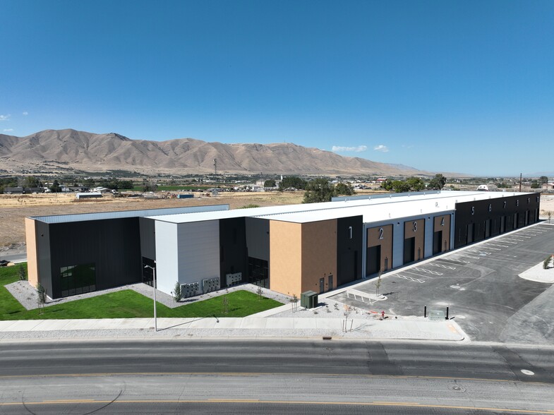 292 S American Way, Payson, UT for lease - Building Photo - Image 1 of 8