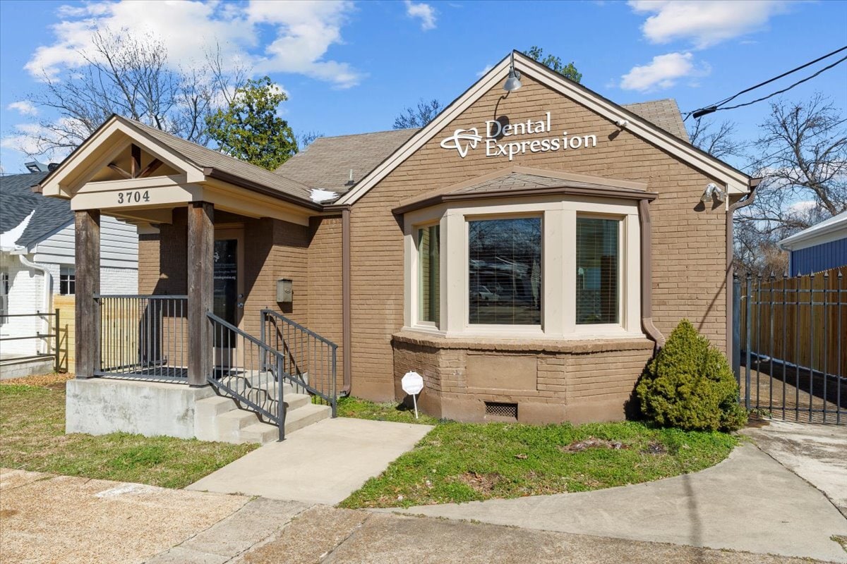 3704 Summer Ave, Memphis, TN for lease Building Photo- Image 1 of 7