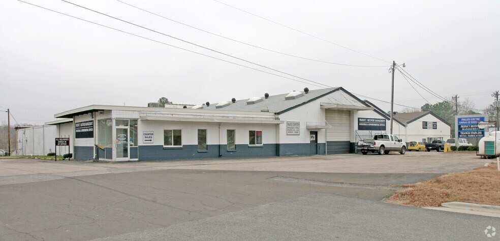 1705 Highway 70 W, Durham, NC à vendre - Photo du bâtiment - Image 2 de 4