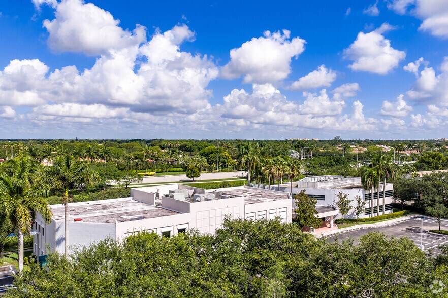 1455 N Park Dr, Weston, FL à vendre - Photo du bâtiment - Image 2 de 4