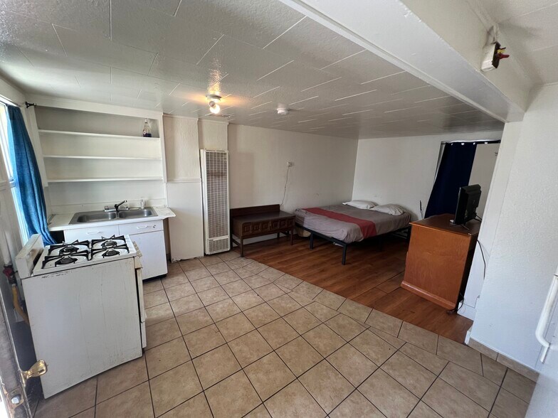 1115 N 28th St, Boise, ID à vendre - Photo intérieure - Image 2 de 6