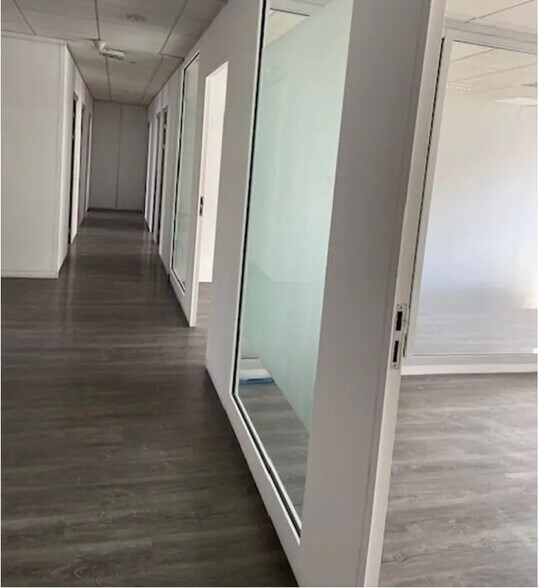 Bureau dans Levallois-Perret à vendre - Photo du bâtiment - Image 3 de 7