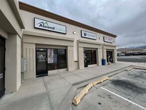 510 N Main St, Tooele, UT à louer Photo intérieure- Image 2 de 16