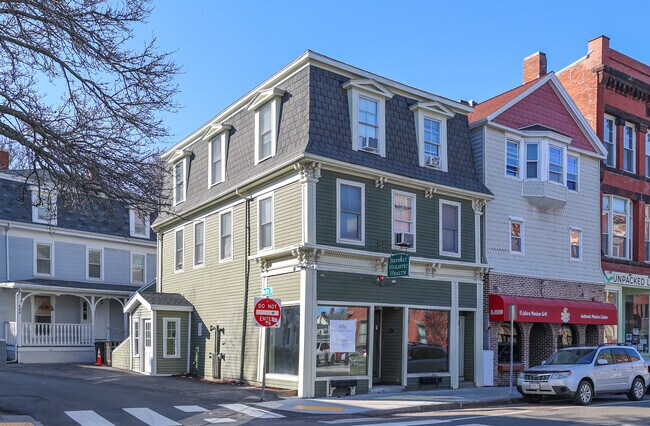 More details for 146 Cabot St, Beverly, MA - Retail for Lease