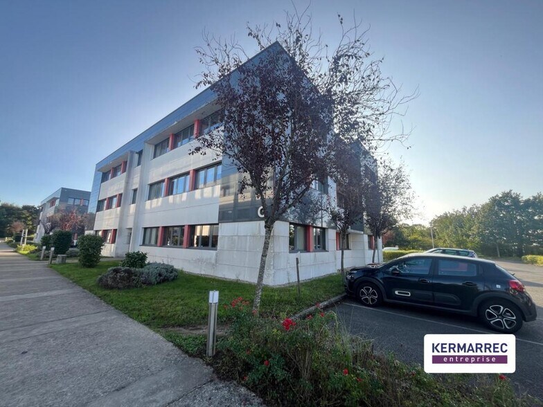 Bureau dans Saint-Herblain à louer - Photo du bâtiment - Image 2 de 5
