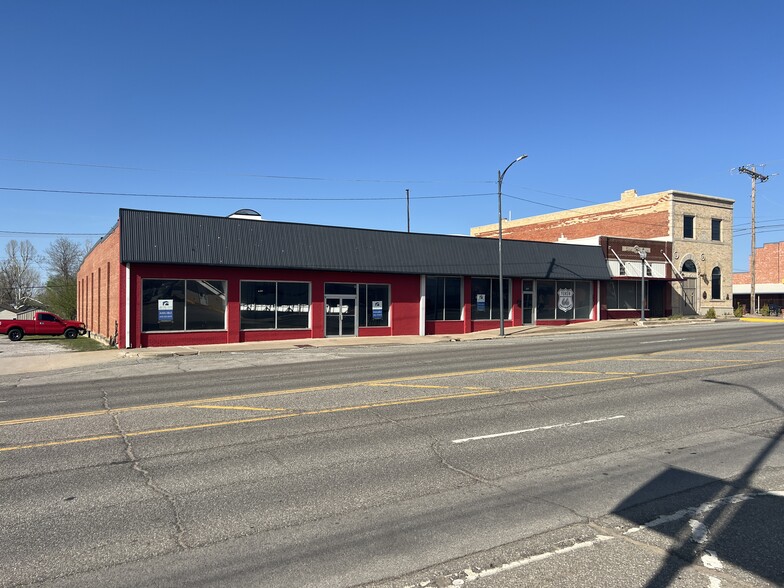 517-519 W Main St, Yukon, OK for lease - Building Photo - Image 2 of 9