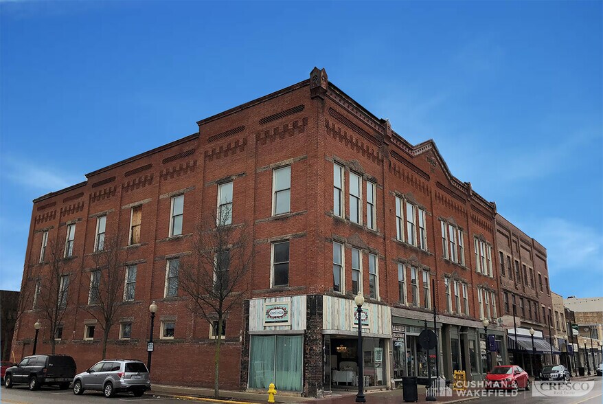 554-562 W Tuscarawas Ave, Barberton, OH à vendre - Photo du bâtiment - Image 3 de 4