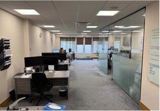 37-39 Highbridge St, Waltham Abbey for lease Interior Photo- Image 2 of 5