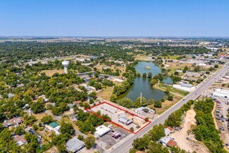 Plus de détails pour 1119 N Main St, Taylor, TX - Commerce de détail à vendre