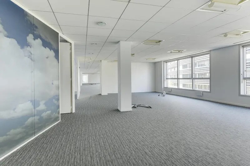 Bureau dans Saint-Denis à louer - Photo intérieure - Image 3 de 12