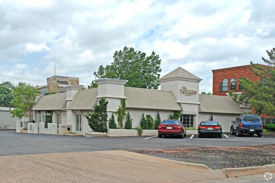 6431-6437 N Olie Ave, Oklahoma City, OK à louer - Photo du bâtiment - Image 2 de 6
