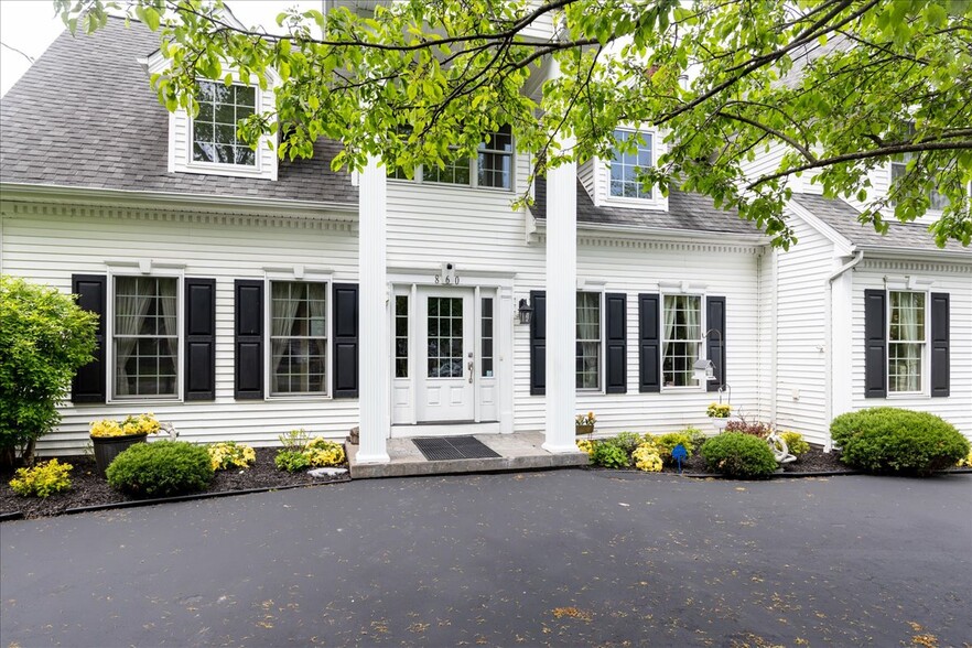 860 Union Rd, West Seneca, NY for sale - Building Photo - Image 3 of 40