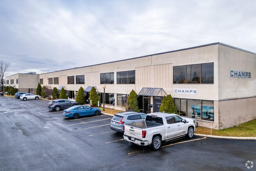 2262-2300 Ch Saint-François, Dorval, QC for lease - Building Photo - Image 3 of 4