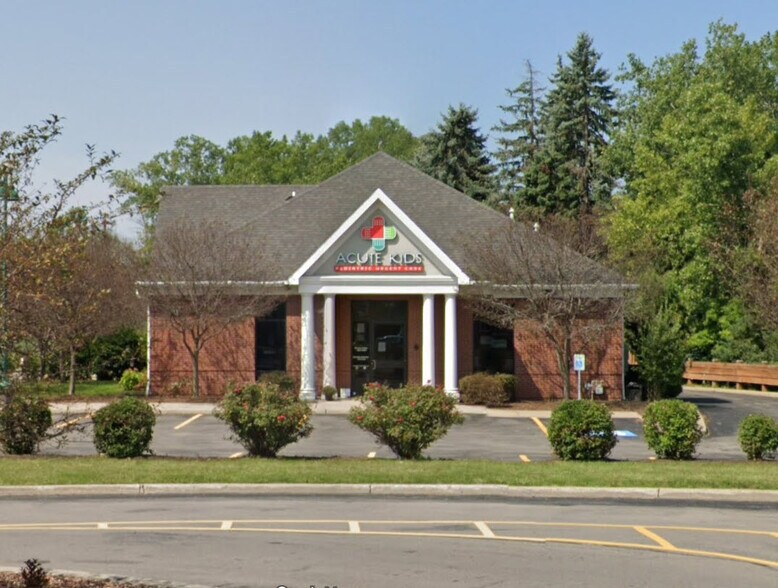 1243 Bay Rd, Webster, NY à louer - Photo du bâtiment - Image 2 de 3