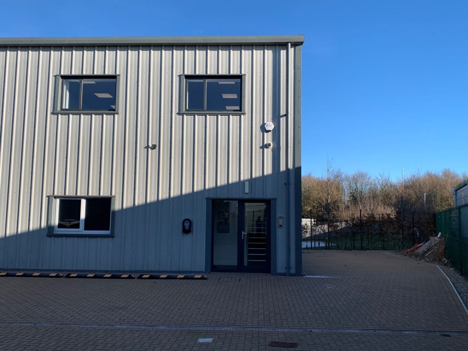 9-15 Honeywood Pky, Dover for lease Primary Photo- Image 1 of 9