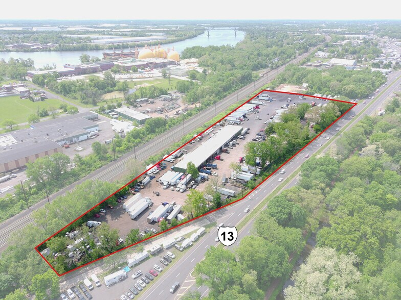 7800 Bristol Pike, Levittown, PA à vendre - Aérien - Image 2 de 8