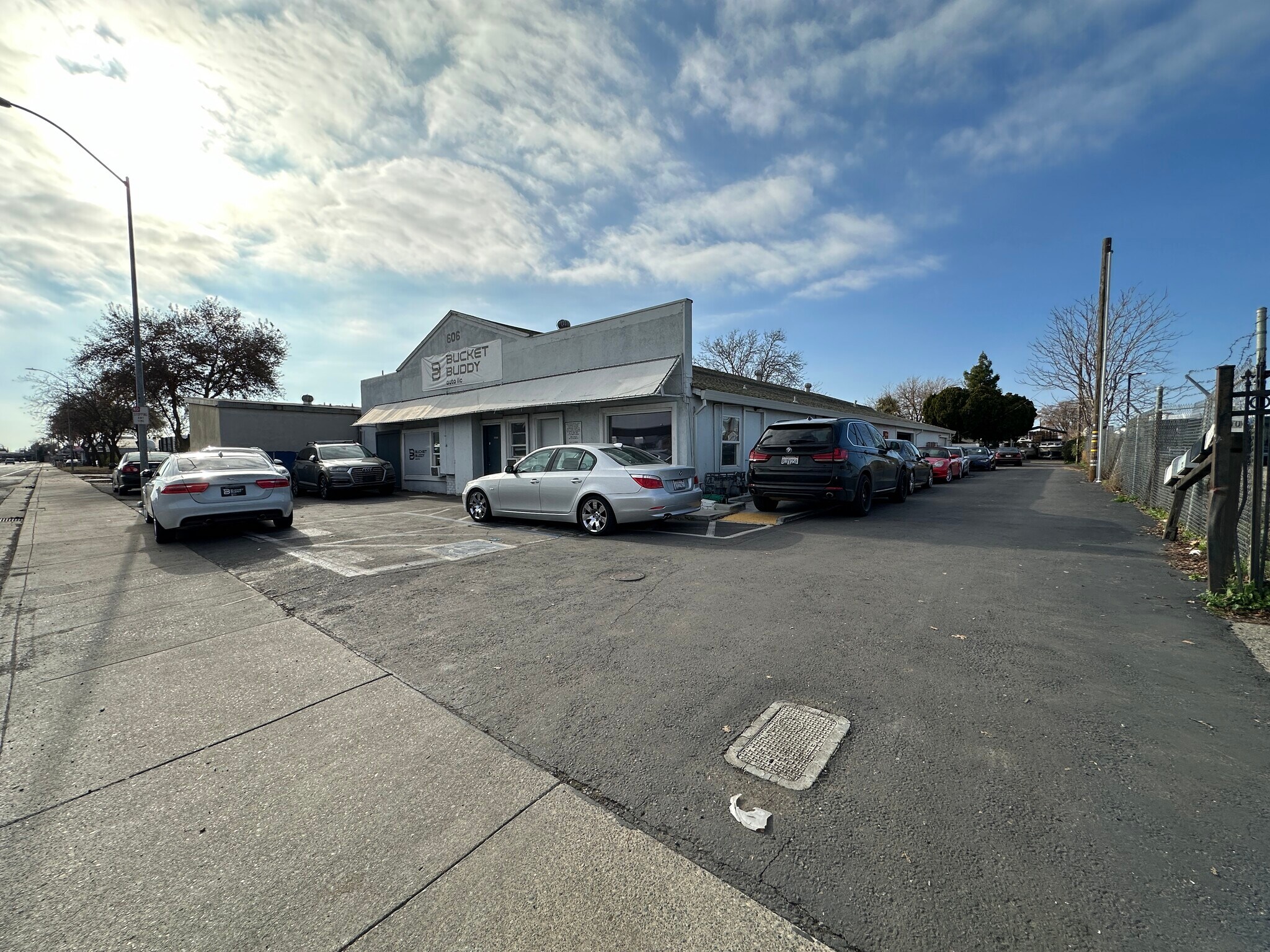 600 Harbor Blvd, West Sacramento, CA à vendre Photo du bâtiment- Image 1 de 49
