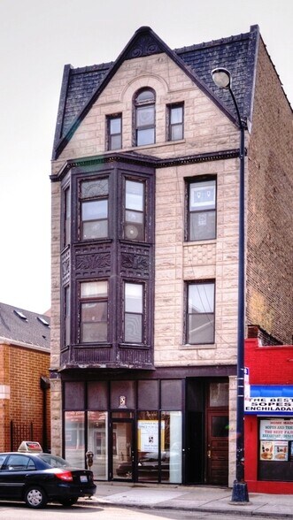 2769 N Lincoln Ave, Chicago, IL à louer - Photo du bâtiment - Image 2 de 4