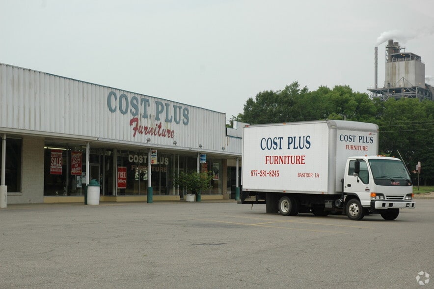 653 E Madison Ave, Bastrop, LA for lease - Building Photo - Image 2 of 51