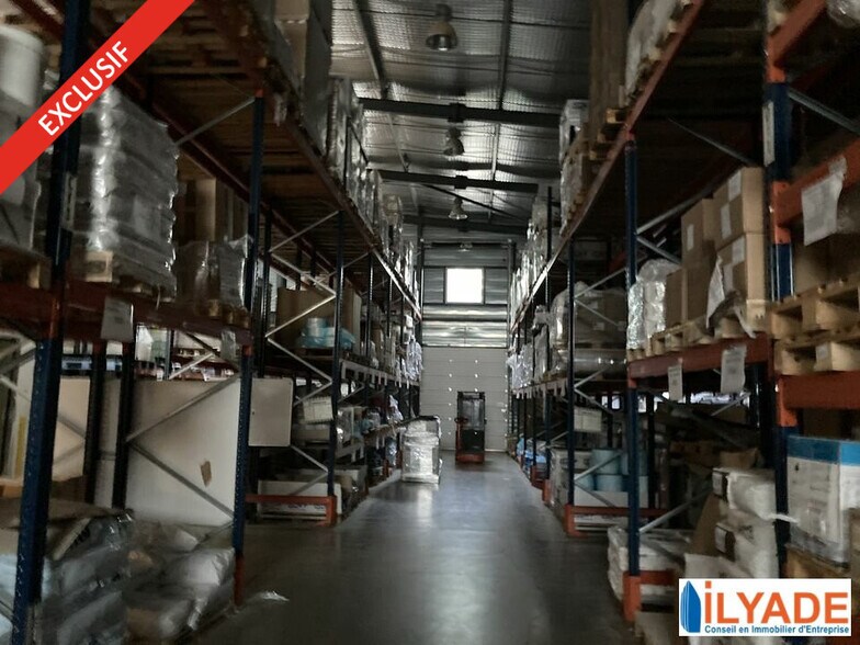 Flex in Gardanne for sale - Building Photo - Image 3 of 9