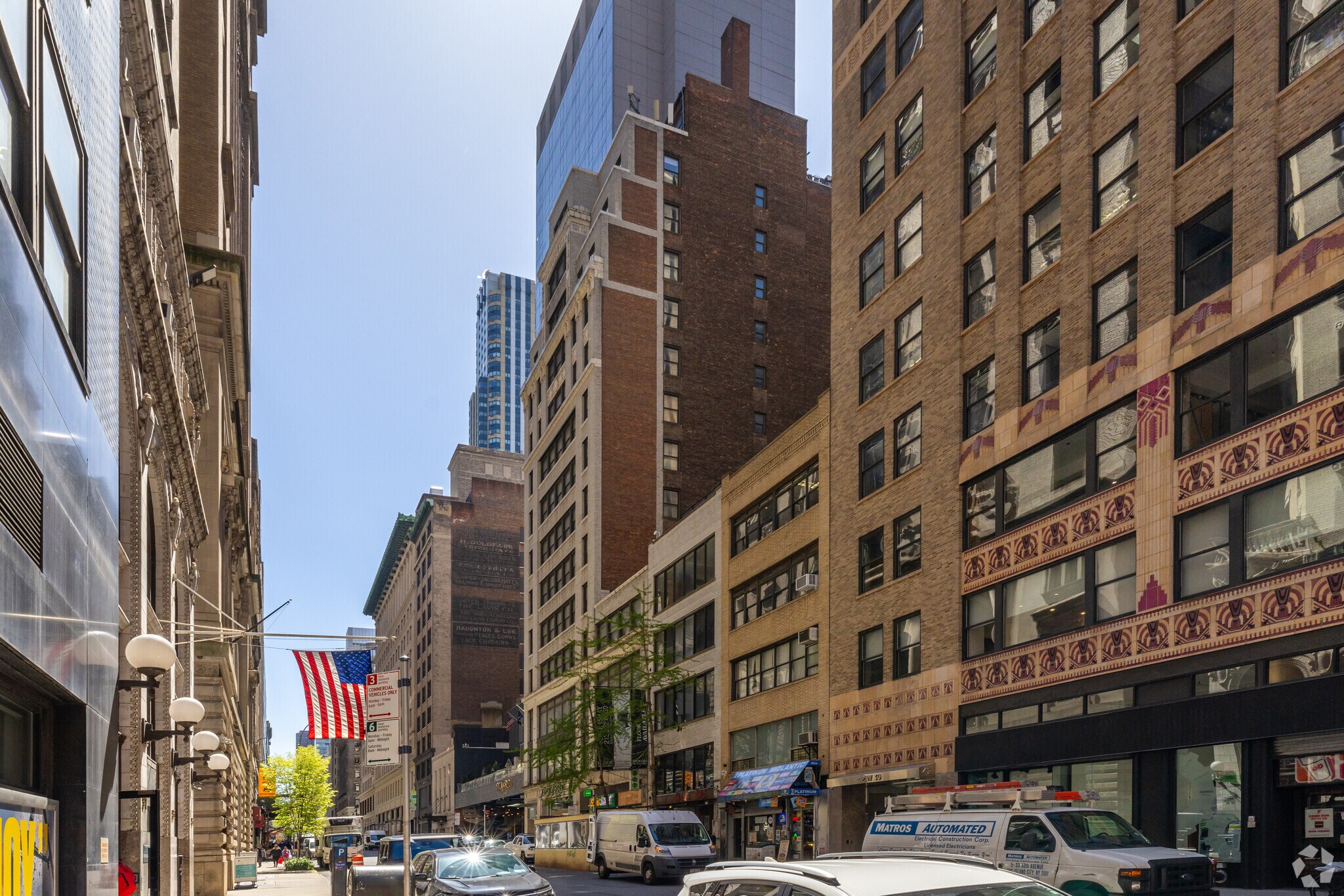 32 W 39th St, New York, NY for lease Building Photo- Image 1 of 11