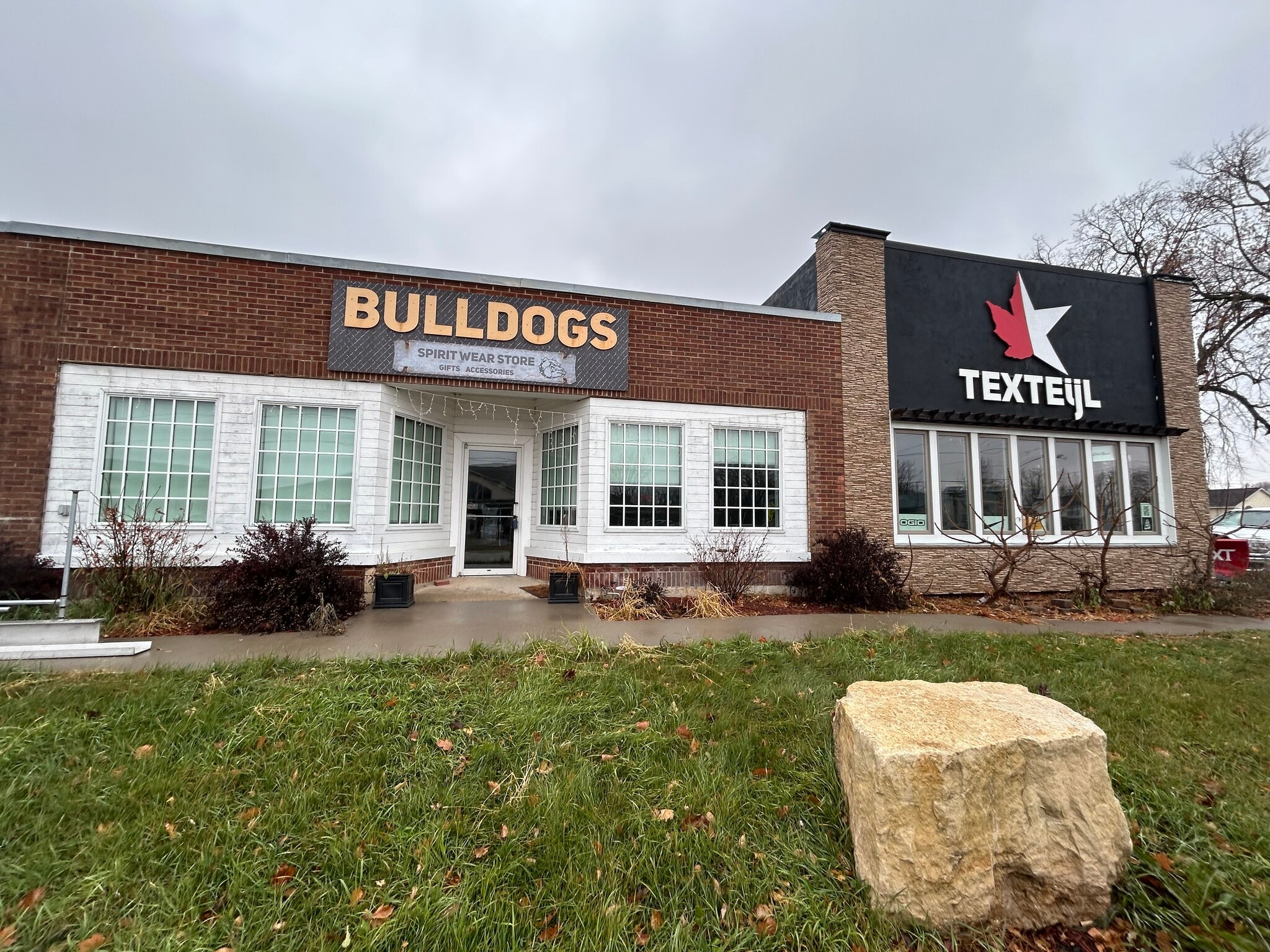 102 SE 2nd Ave, Elgin, MN à vendre Photo du bâtiment- Image 1 de 6