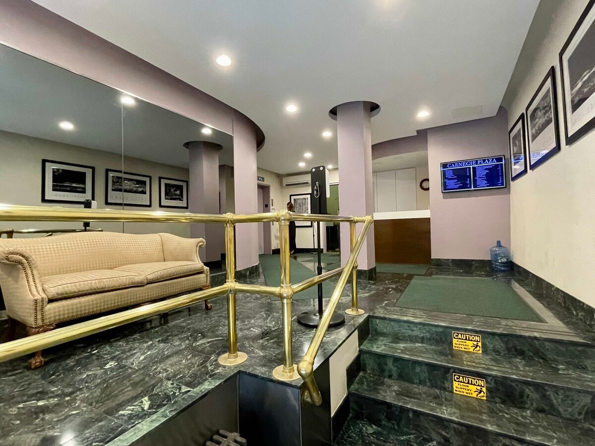 162 W 56th St, New York, NY 10019 - Unité Commercial - - Photo intérieure - Image 2 of 3