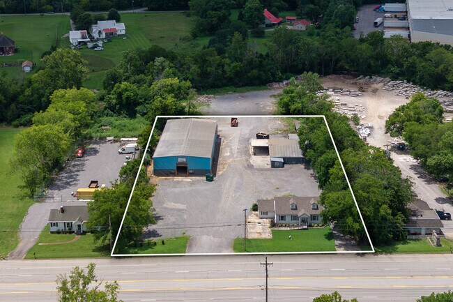Plus de détails pour 870 Springfield Hwy, Goodlettsville, TN - Industriel à vendre