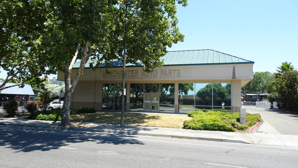 1366 S Winchester Blvd, San Jose, CA for lease - Primary Photo - Image 1 of 6