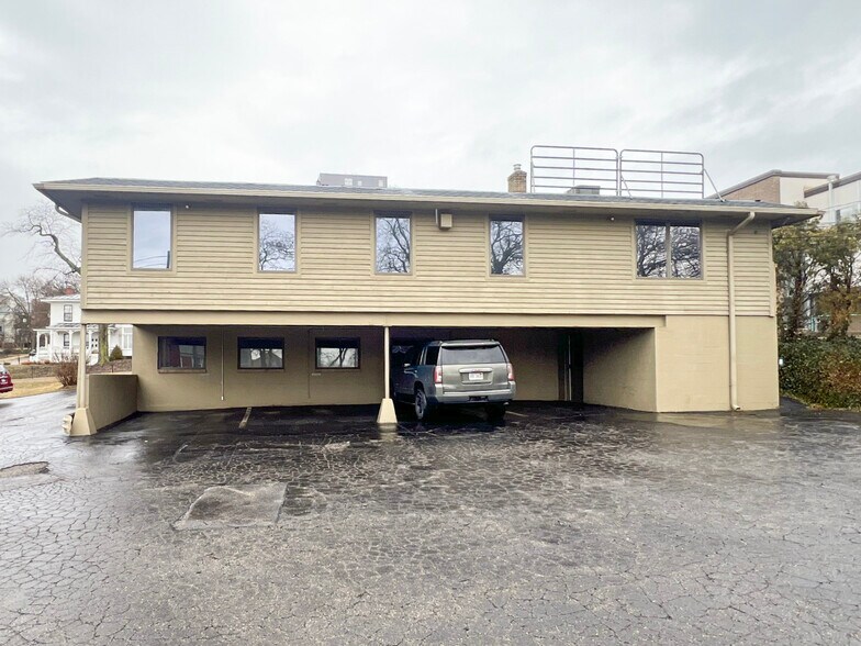 310-312 E Fulton St, Grand Rapids, MI à louer - Photo du bâtiment - Image 2 de 7