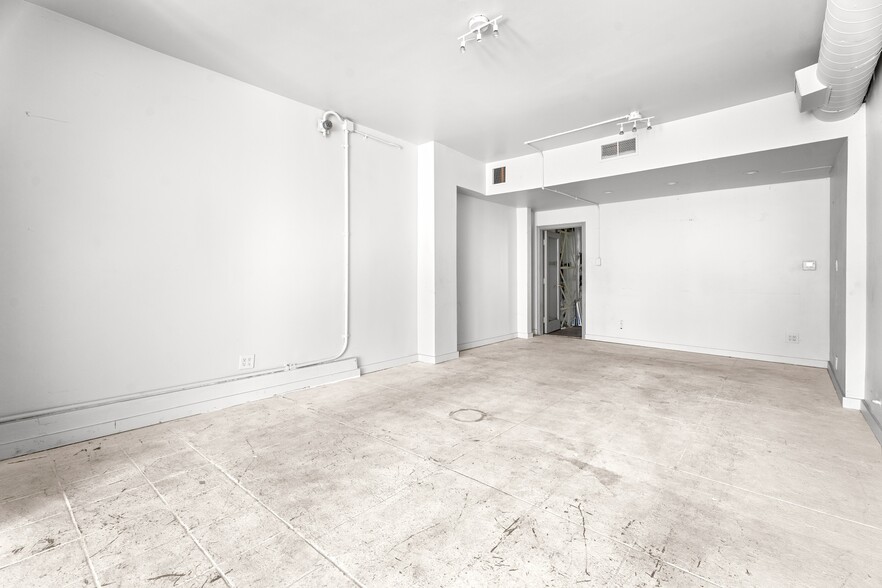 7952 1/2 W 3rd St, Los Angeles, CA for lease - Floor Plan - Image 3 of 4