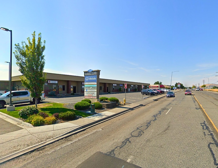 7103 W Clearwater Ave, Kennewick, WA à louer - Photo du bâtiment - Image 1 de 9