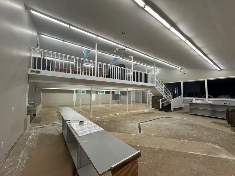 5900 E Seneca Tpke, Jamesville, NY à vendre - Photo intérieure - Image 2 de 13