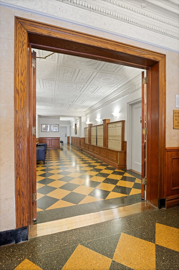 325 W 86th St, New York, NY 10024 - Unit COOP -  - Lobby - Image 1 of 9