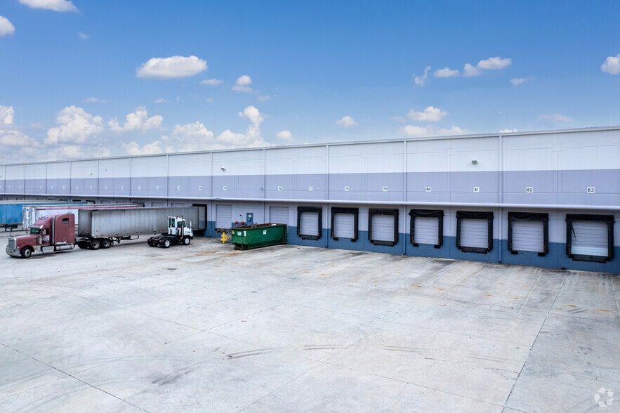 4300 S Fulton Pky, Atlanta, GA for lease - Building Photo - Image 3 of 5