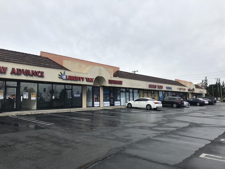 641-681 E Foothill Blvd, Upland, CA for lease - Building Photo - Image 1 of 2