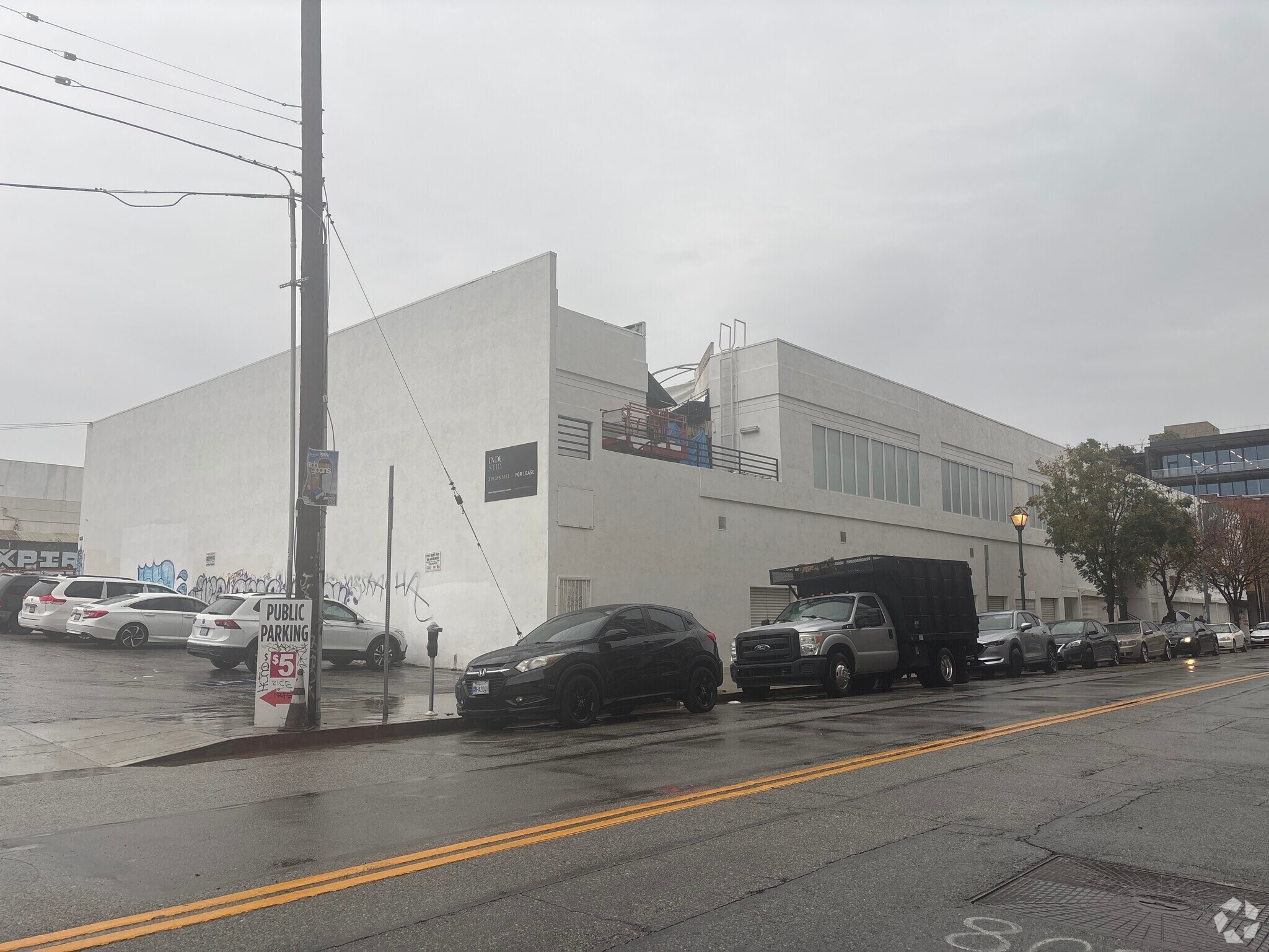821 N Spring St, Los Angeles, CA à louer Photo du bâtiment- Image 1 de 2