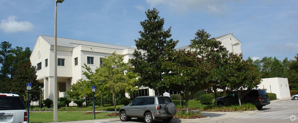 4300 NW 89th Blvd, Gainesville, FL for sale - Building Photo - Image 2 of 16