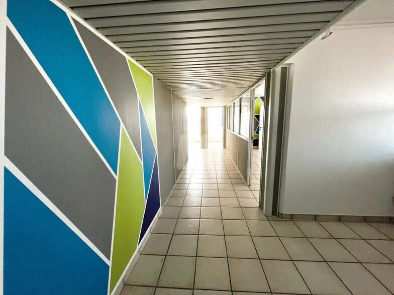 Office in Évry-Courcouronnes for lease - Interior Photo - Image 2 of 8