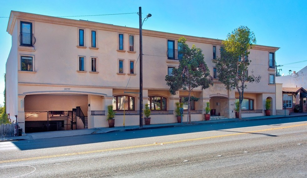 2037 S Coast Hwy, Laguna Beach, CA à louer - Photo principale - Image 1 de 21